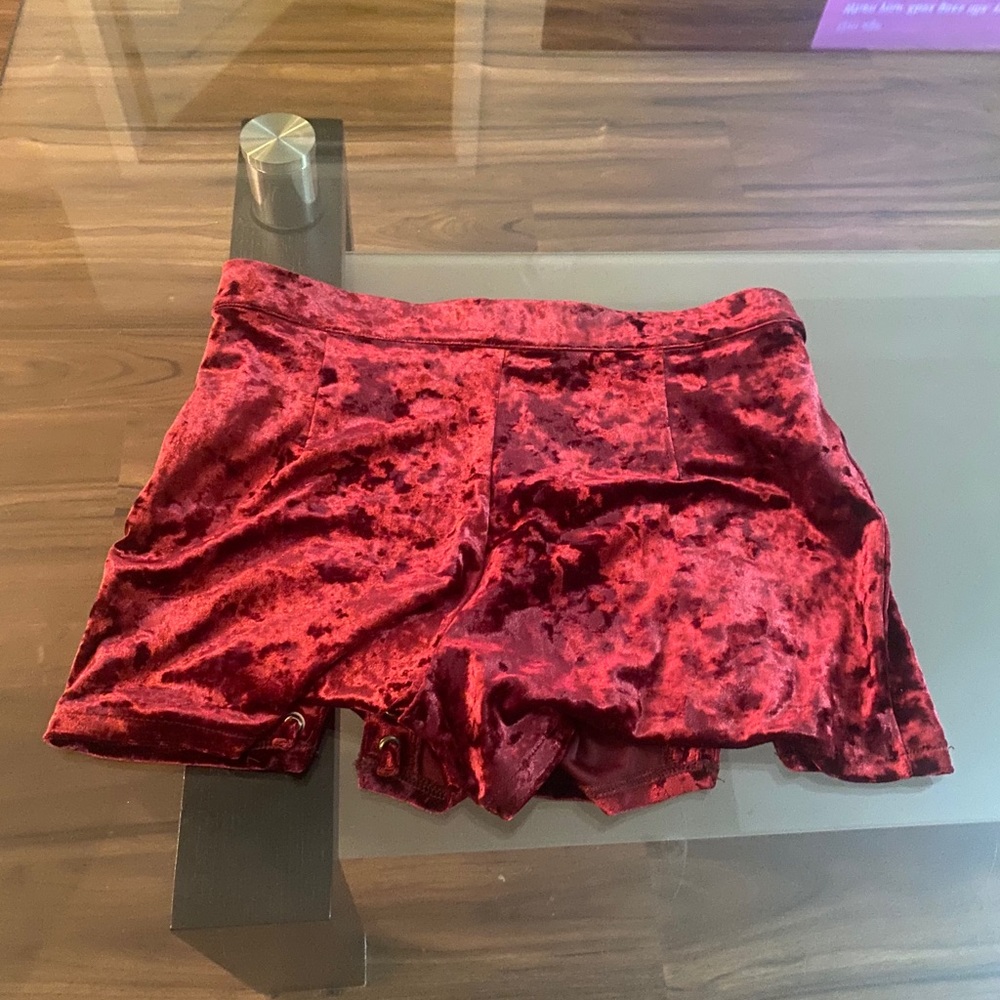 Forever 21wine red crushed velvet shorts M